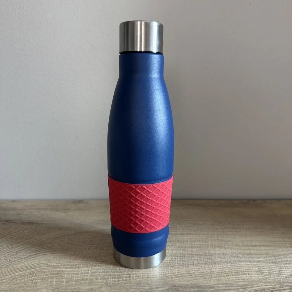 Buffalo Bills Water Bottle NFL Fandom Blue Red Silver 20 oz Vacuum Sealed‎ New